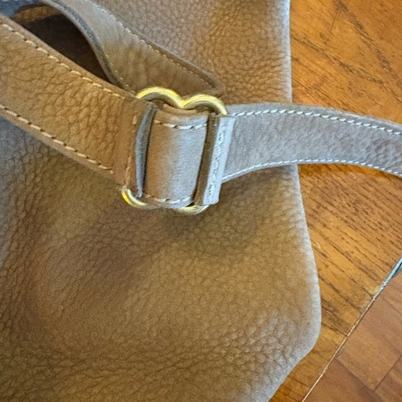 Coach 4944 Pebbled Leather Sling Backpack Taupe, Brass Hardware, Vintage 1990s - Picture 10 of 16